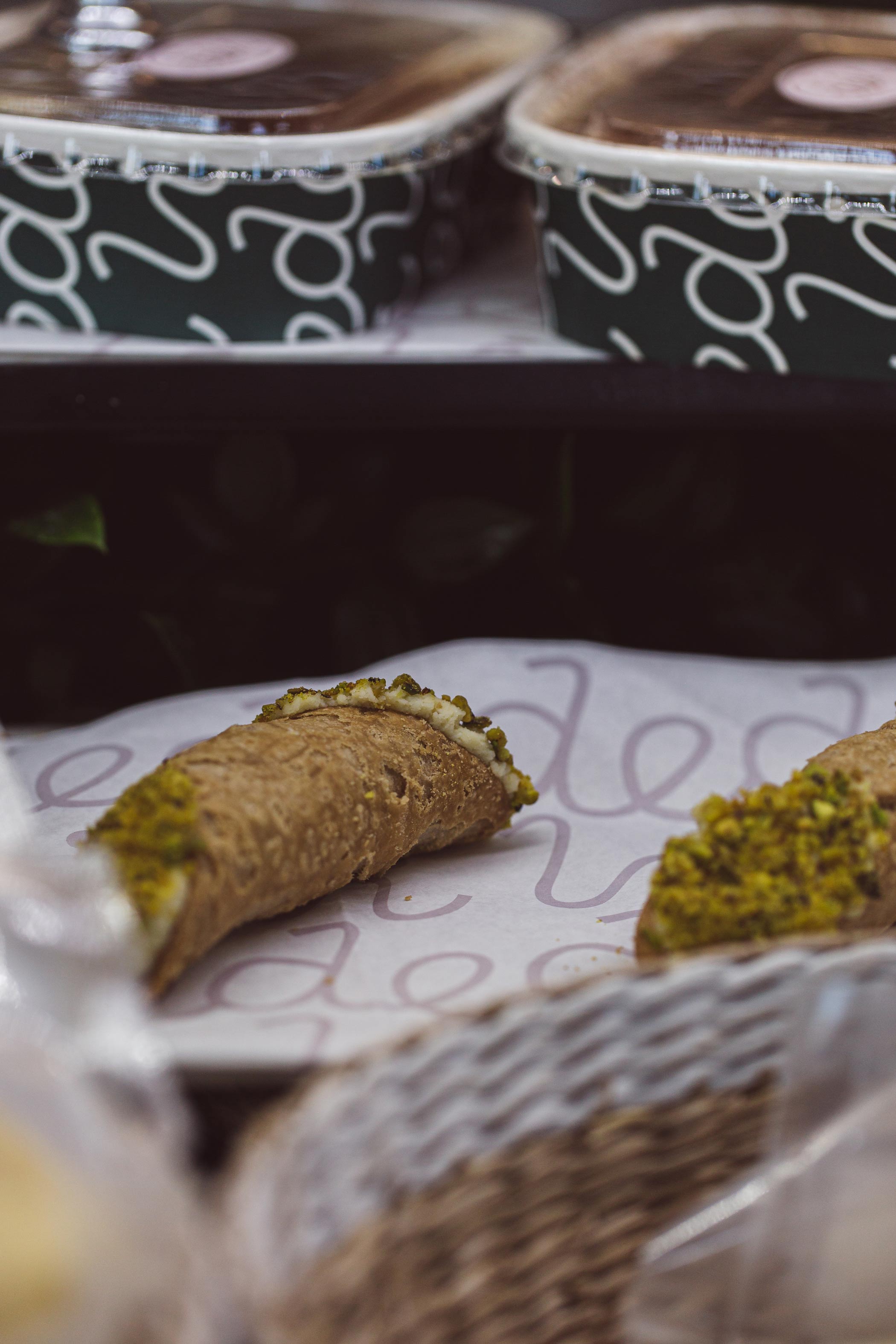 Deli_cannoli